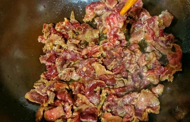嫩姜炒牛肉有何诀窍图7
