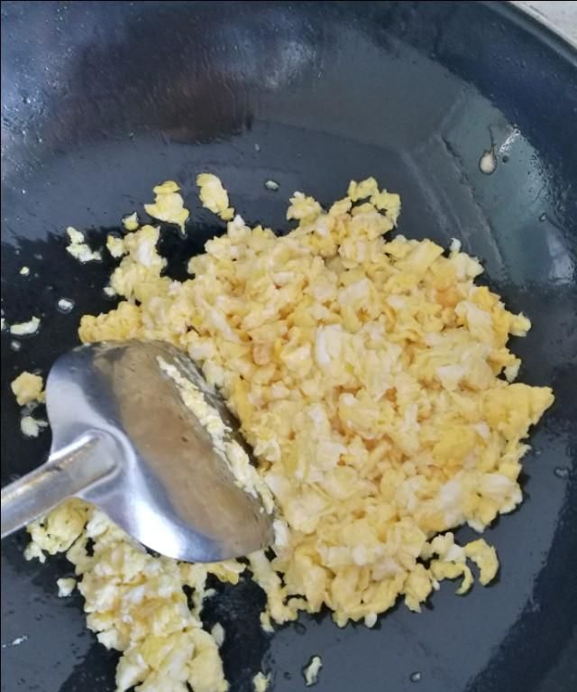 地皮菜炒鸡蛋