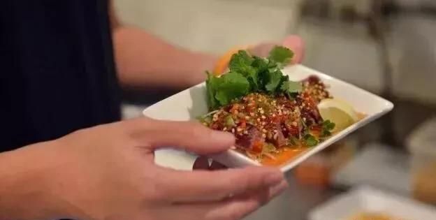 日本现在都开始卖鲸鱼肉了,你们怎么看的图8