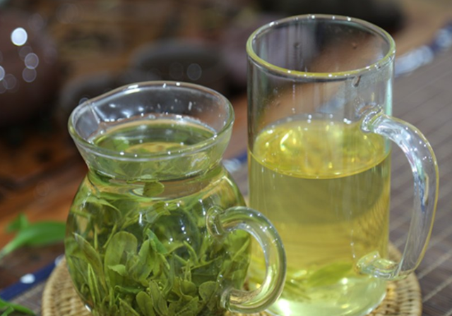 现在才明白！茶叶这样泡才会更好喝，这3个泡茶小妙招你都会吗？
