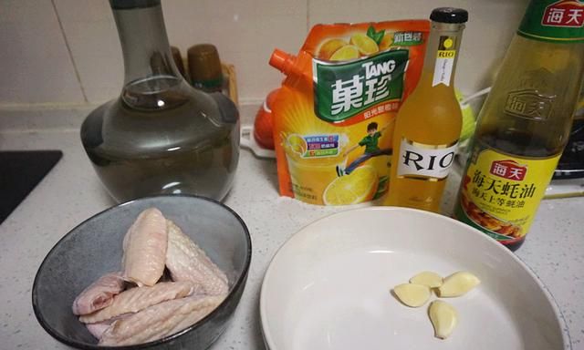 如何烤出美味的鸡翅(鸡翅烤出白色的圆球)图13