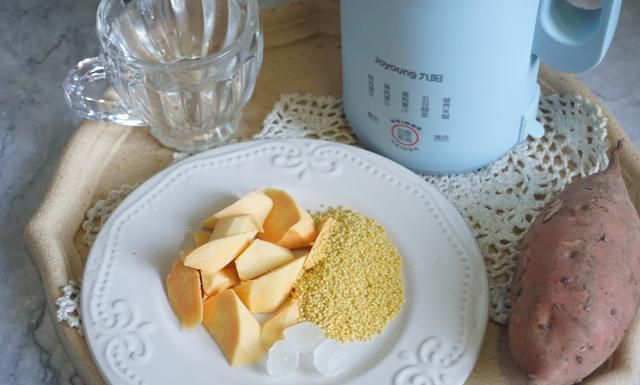 宝宝辅食小米地瓜粥，香甜细腻无残渣，简单好做，孩子常喝身体棒