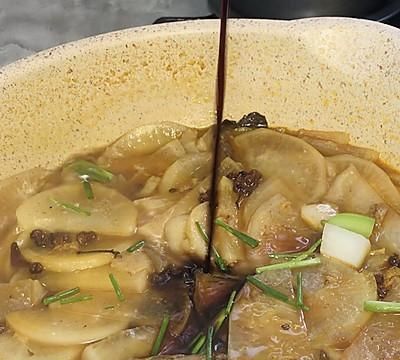 #我心中的冬日限定#肉皮炖萝卜