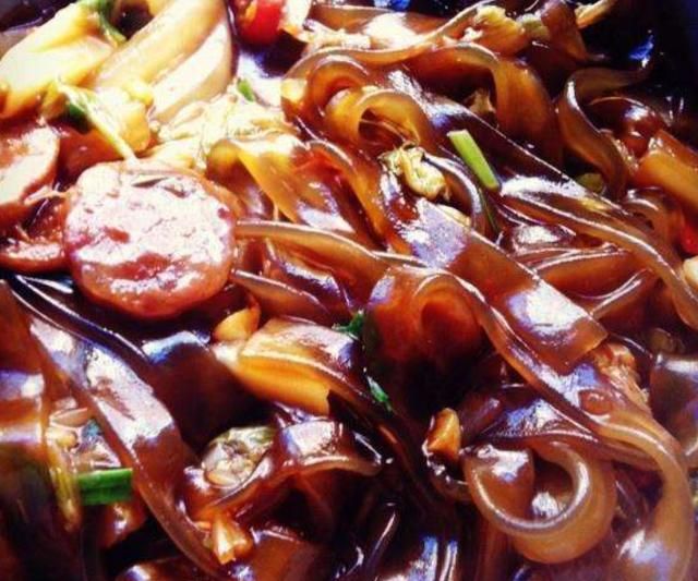 白菜炖粉条怎么做(白菜猪肉炖粉条子)图4