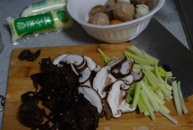 鱼豆腐是怎么做出来的是不是又垃圾食品食米么做出来的图126