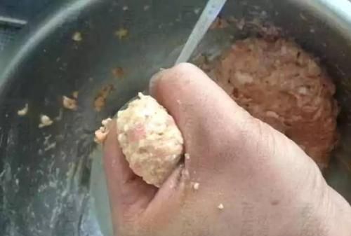 红烧丸子怎么做才好吃(红烧丸子图片大全大图)图3