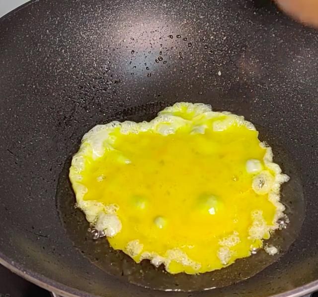 虾仁蛋炒饭怎么做的美味可口呢图9