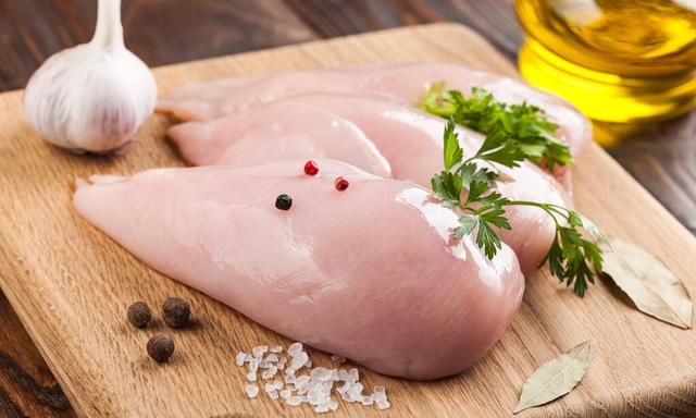 鸡肉和鸭肉哪个营养价值高？你不仅要会吃，更要学会利用营养