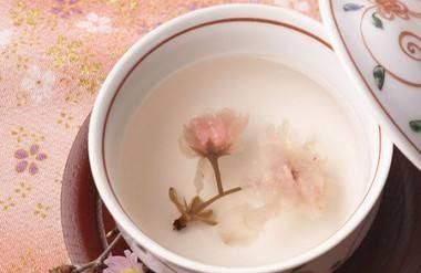 干桃花泡水喝有什么功效,玫瑰花和桃花泡水有什么功效图4