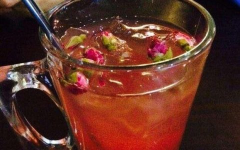 山楂玫瑰花和红糖泡水喝有何功效