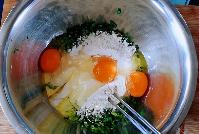 苹果燕麦奶又香又甜太好喝了，香软的韭菜鸡蛋饼做法简单快捷