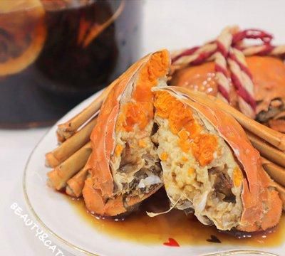 大闸蟹这么做真的太绝绝子了！黄满肉厚，香醇鲜甜，越吃越上头