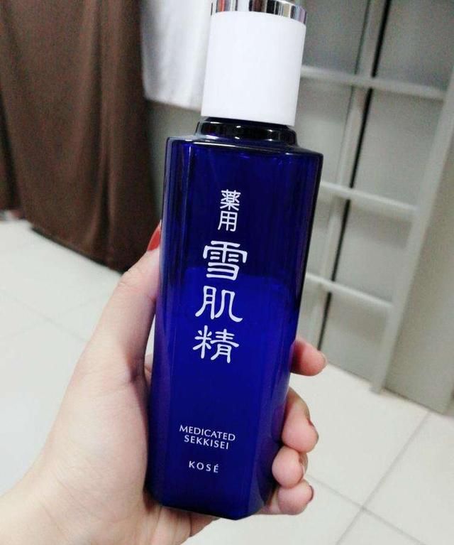 夏日护肤~祛痘，闭口，美白，底妆通通的都不能少