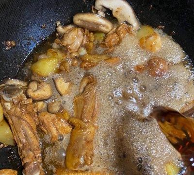告诉你3个诀窍，在家也能做出可乐鸡腿