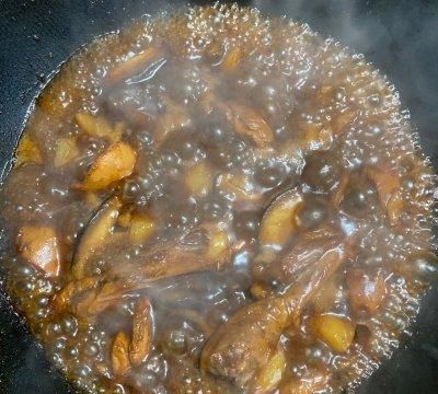 告诉你3个诀窍，在家也能做出可乐鸡腿