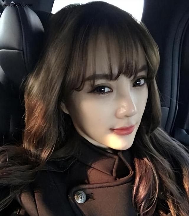 “整容上瘾”女生自述：从16岁开始整容，手术上百次，花费300万