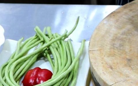 凉拌豆角怎么做好吃法窍门,煮熟的毛豆子可以和长豆角凉拌吗
