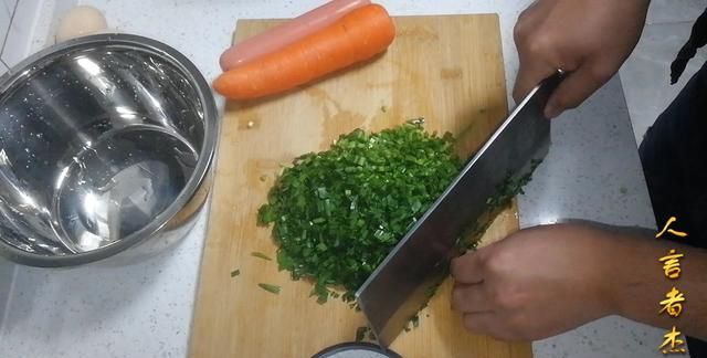 韭菜鸡蛋饼怎么做,韭菜鸡蛋饼怎么做劲道图4