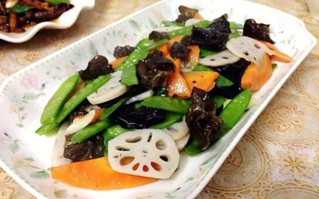 梨,莲藕,白萝卜生吃和熟吃的功效区别大吗图11