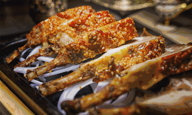 米粉这么做比肉还好吃！鲜香入味，劲道爽滑，一天三顿都不腻~