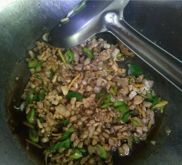 肉末粉条怎么做比较好吃,泡菜肉末粉条的做法图6