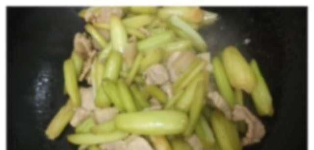 你吃过芋苗吗图片,哪种芋苗才能吃图4