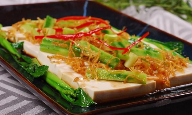 孔厨分享：100多道酒店蒸菜，看哪位师傅能找到菜单里的中华鲟