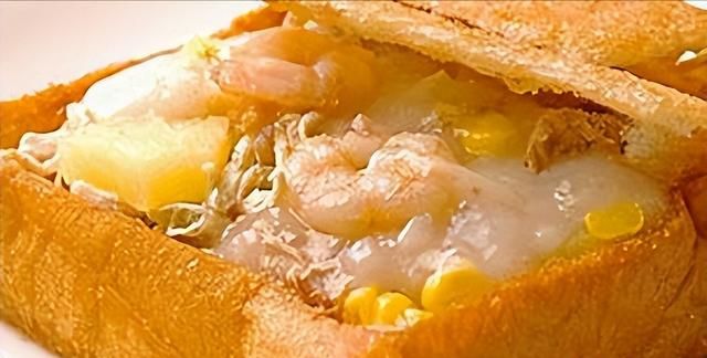 必吃十款台湾特色美食，棺材板也能当做美食？网友吃完直呼：真香