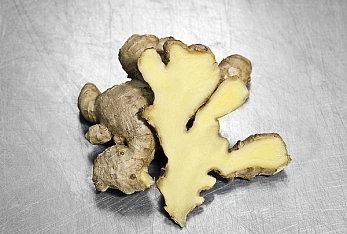 姜泡茶有哪些功效适合什么人饮用图1
