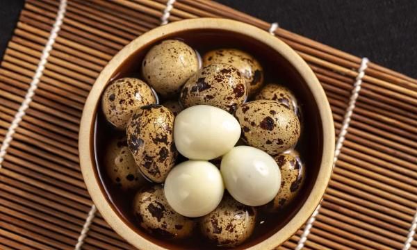 鹌鹑蛋和鸡蛋，谁更营养？
