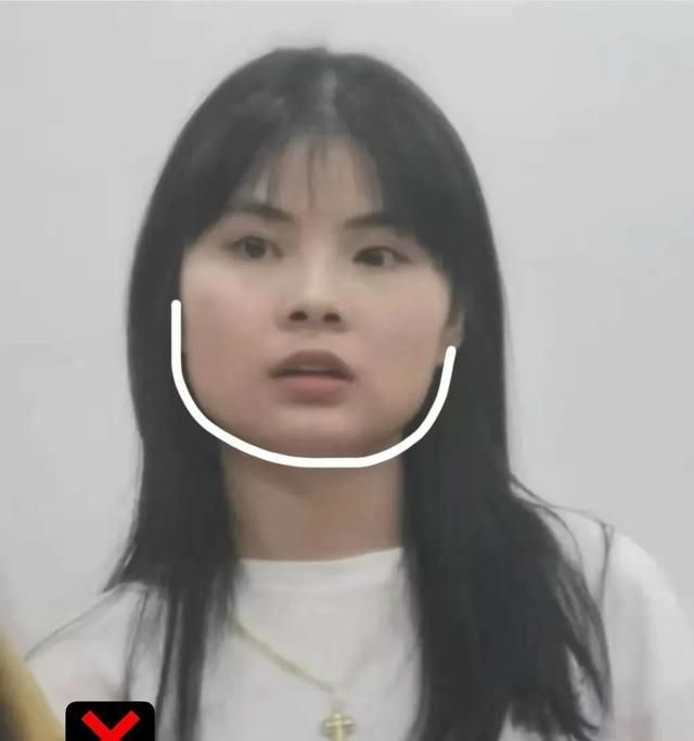 你是什么脸型，就选哪种刘海！选对了减龄又好看