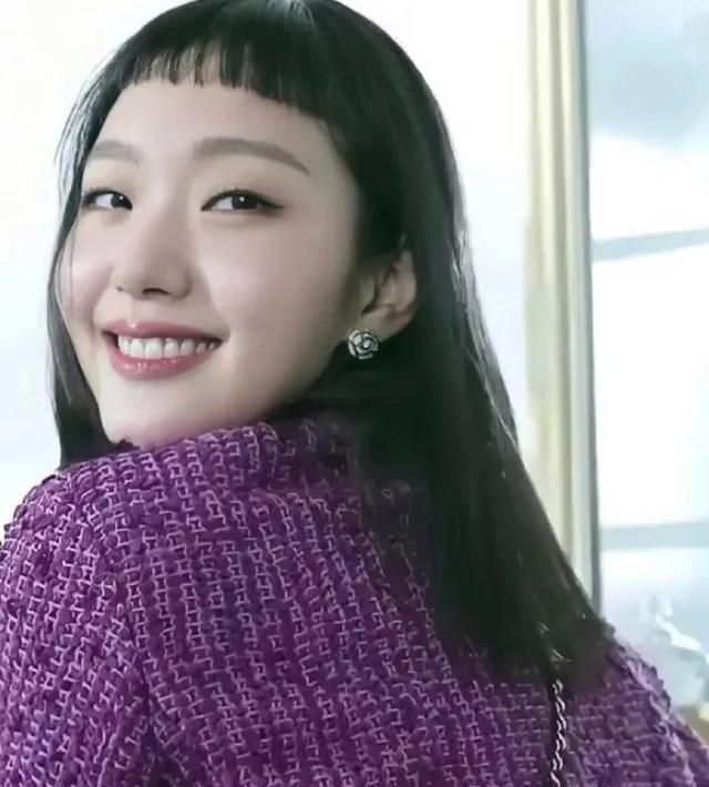 你是什么脸型，就选哪种刘海！选对了减龄又好看