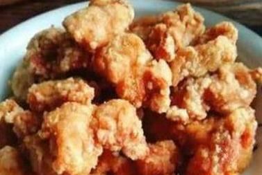 家常菜的分享：五香炸鸡块，小炒牛肉条，香煎腐皮卷