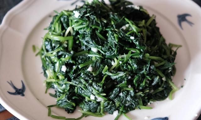 菠菜怎样吃才是最健康的(菠菜怎么吃最减肥)图1