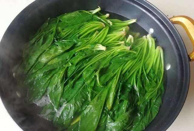 菠菜怎样吃才是最健康的(菠菜怎么吃最减肥)图7