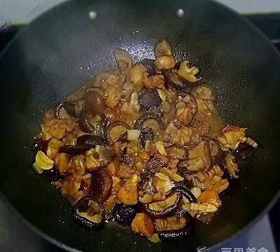 黄焖鸡的做法