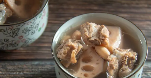 炖排骨汤，牢记“3做3不做”，出锅肉嫩汤鲜，脱骨入味，好吃不腥