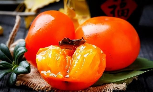 为什么说“一个柿子十副药”？柿子有何功效和禁忌？一文讲清楚