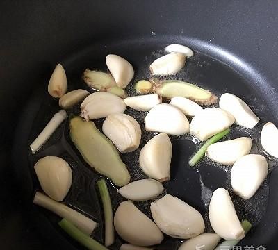 大杂烩焖锅，懒人菜