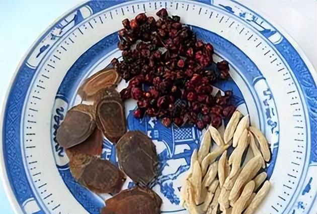 最不上火的补气之法！千年名方生脉饮，家中常备，补气养阴又提神