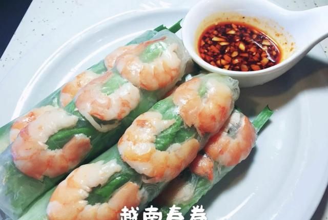 这个春卷不用煎、不用炸，蔬菜虾仁卷一卷，营养健康太好吃了