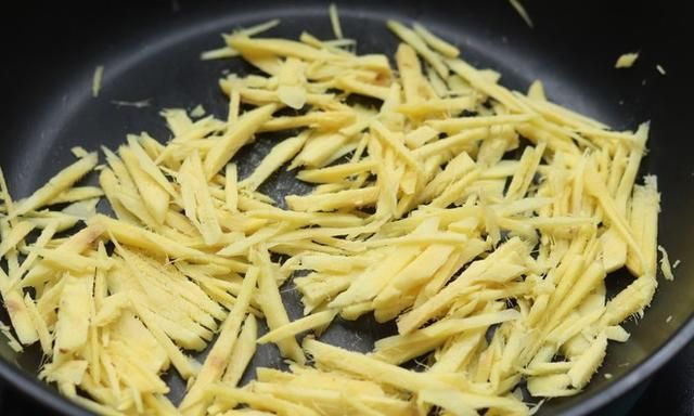 生姜和大米是绝配，健脾祛湿、清肠刮毒，轻松瘦出小蛮腰