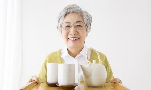 经常喝普洱茶，究竟是养生，还是致癌？3种喝法要避免