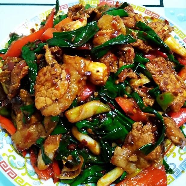 精瘦肉盐煎肉的家常做法川菜图1
