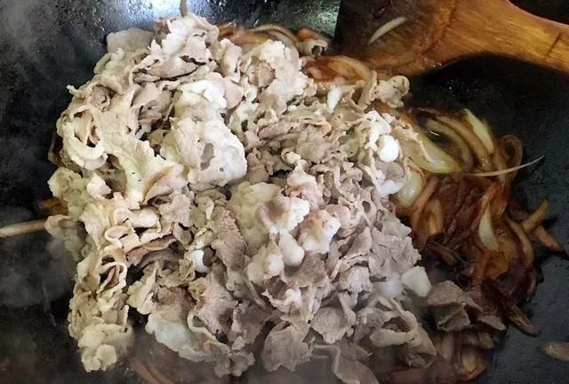 3分钟学会做照烧牛肉饭，做出来的味道和吉野家的一模一样！