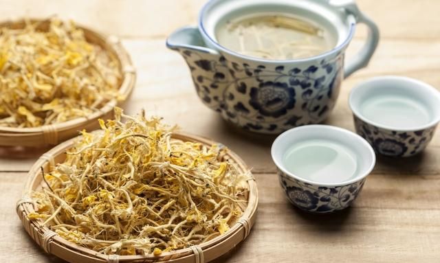 说说“双黄连”的三味中药，为啥双黄连口服液可抑制新型冠状病毒