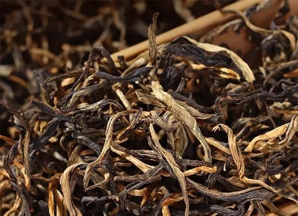 云南滇红茶有什么特点,金丝滇红茶功效与作用图5