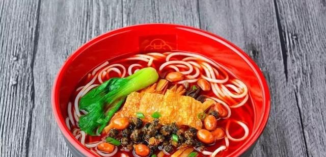 中国美食博大精深，各省各有特色，各省特色美食一览