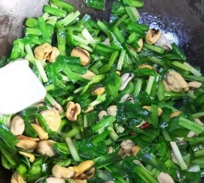 #做道好菜，自我宠爱！#韭菜炒海虹