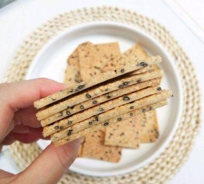 常吃芝麻薄脆饼的人普遍比同龄人身体好